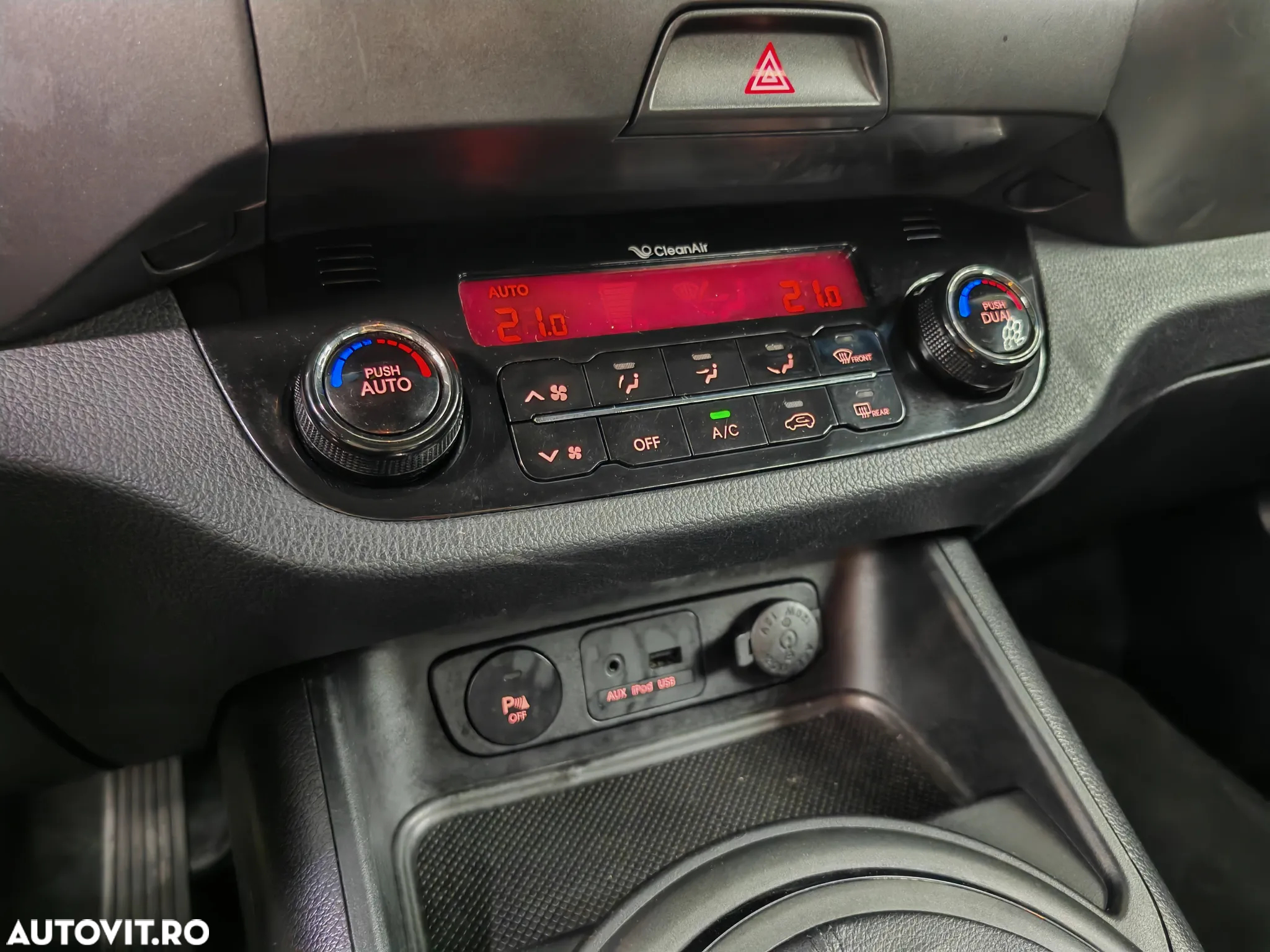 Kia Sportage 1.7 CRDI 2WD Dream-Team Edition - 15