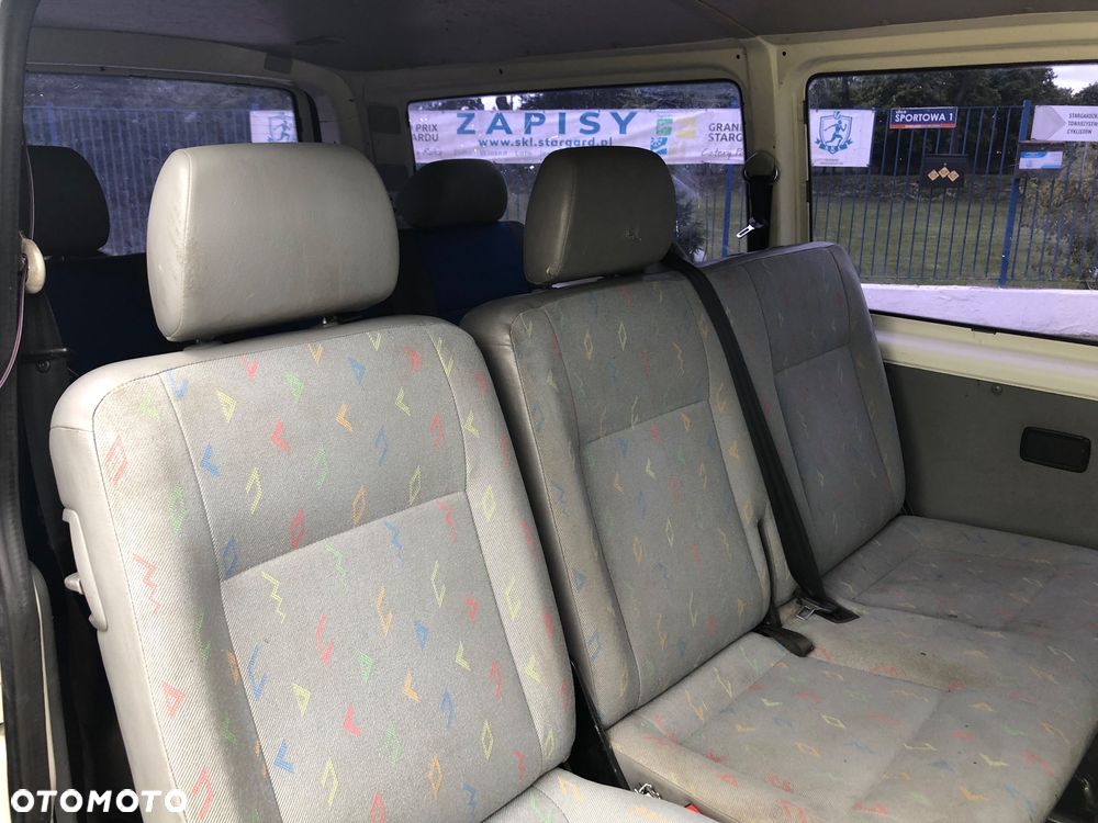 Volkswagen Transporter T5 TDI L2H1 - 7