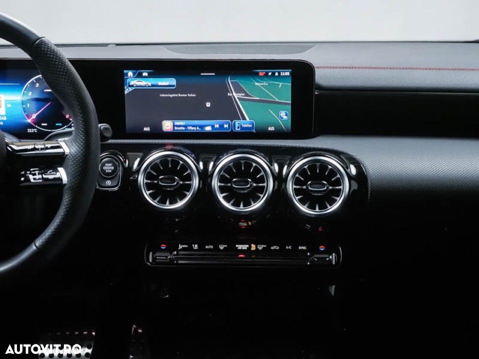 Mercedes-Benz CLA 180 - 9
