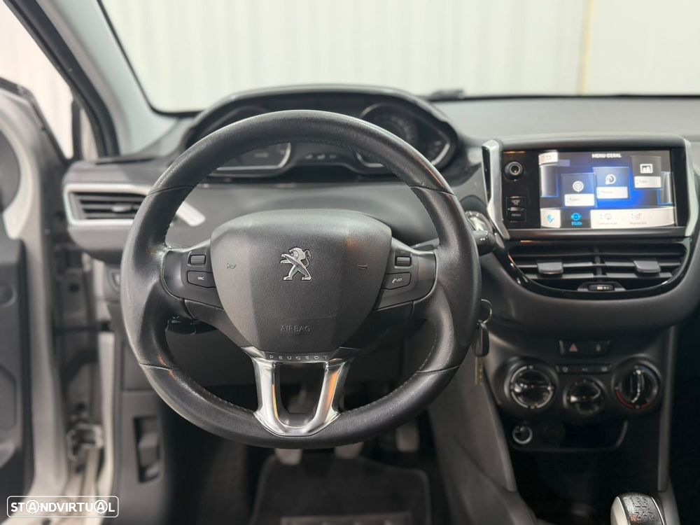 Peugeot 208 1.4 HDi Active - 9