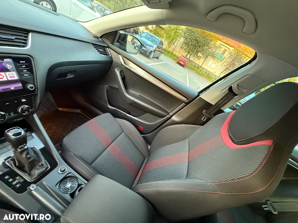 Skoda Octavia 2.0 TDI DSG Style - 16
