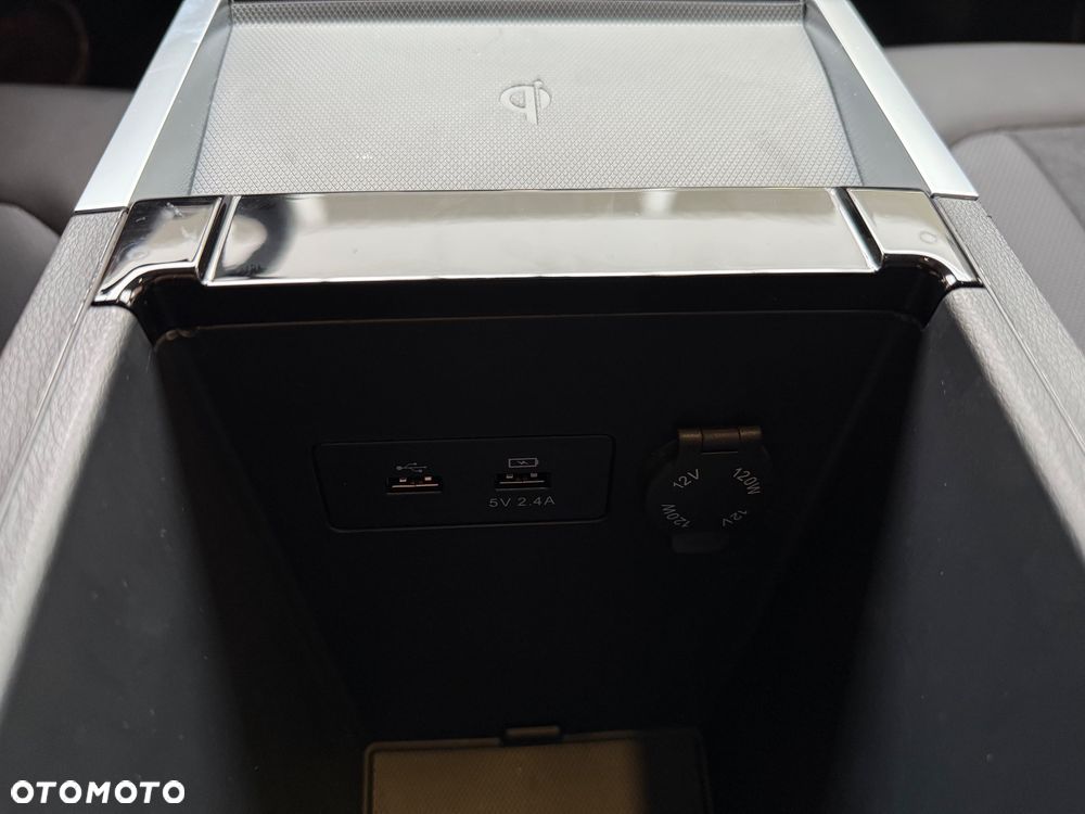 JAC J7 Plus CVT - 11