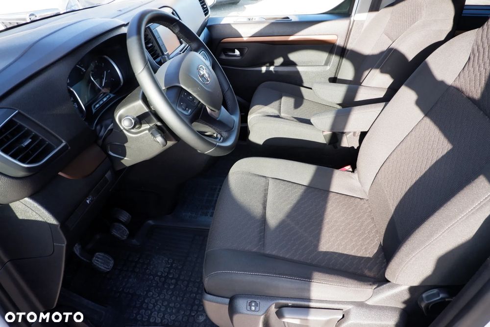 Toyota Proace Verso - 28