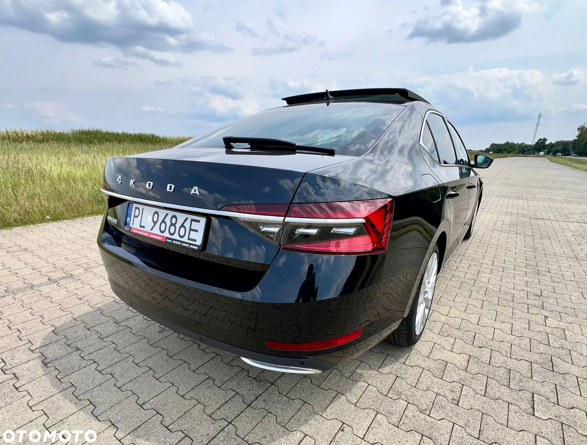 Skoda Superb 2.0 TDI L&K DSG - 15