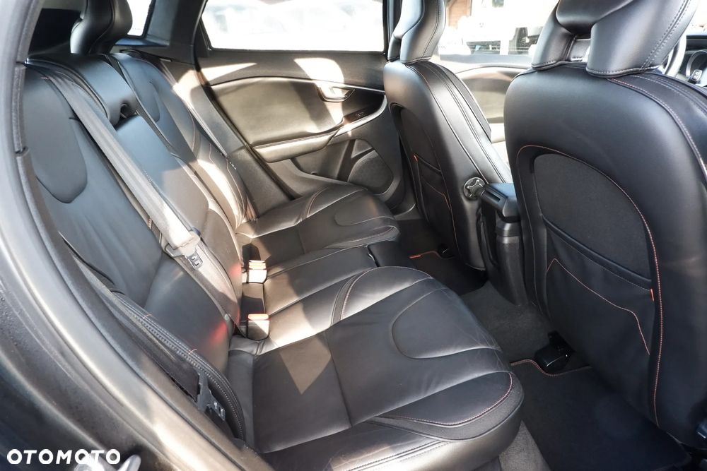 Volvo V40 D2 Powershift Ocean Race - 12