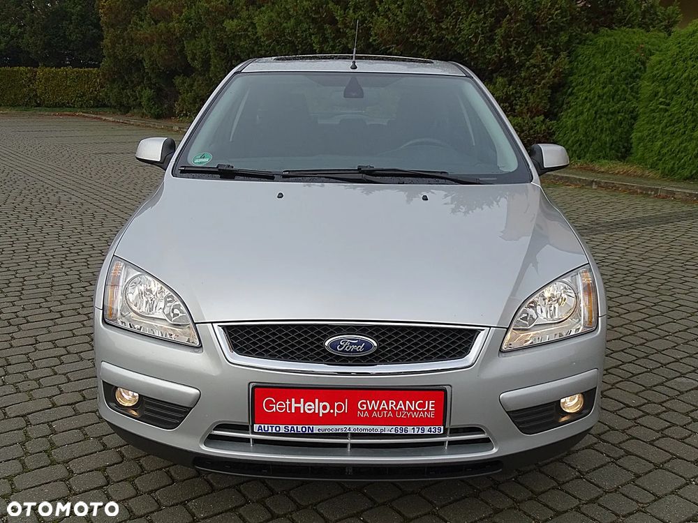 Ford Focus 1.8 FF Ghia - 10