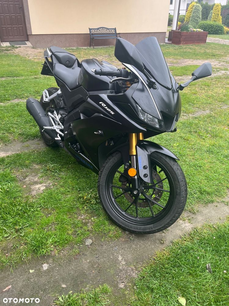 Yamaha YZF - 6