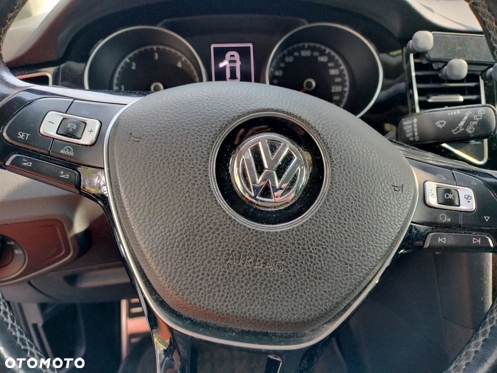 Volkswagen Golf Sportsvan 2.0 TDI SCR DSG Highline - 10