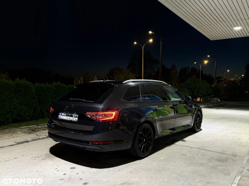 Skoda Superb 2.0 TDI L&K DSG - 7