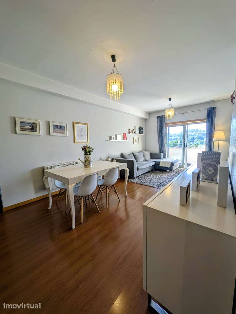 Apartamento T2 - Avenida Doutor Francisco Sá Carneiro, Paredes - Grande imagem: 2/16