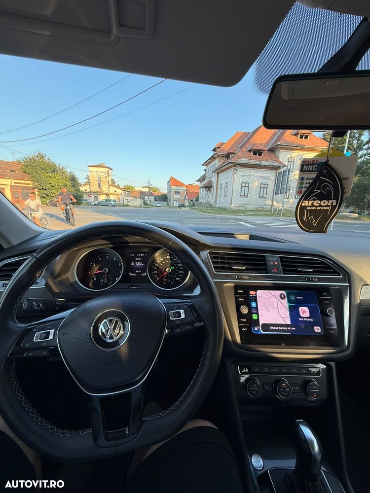 Volkswagen Tiguan - 8
