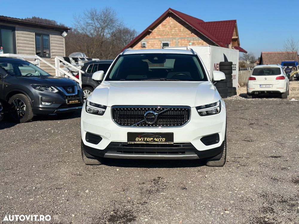 Volvo XC 40 D3 AWD Momentum - 2