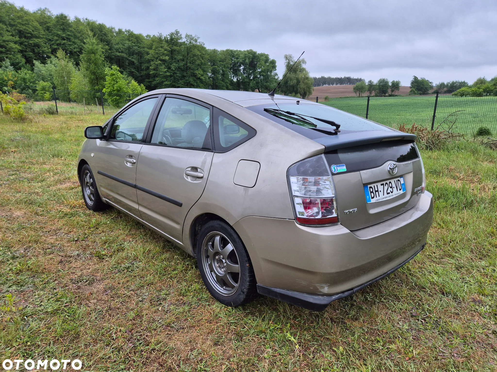 Toyota Prius - 3