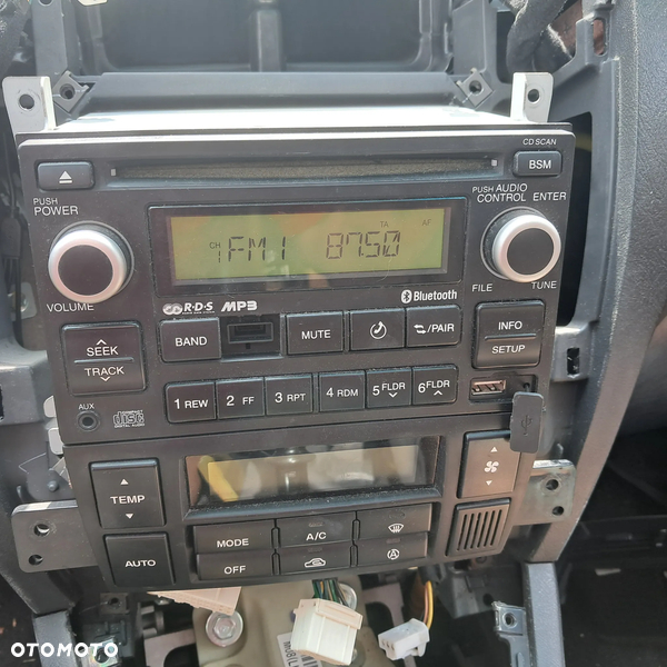 hyundai tucson radio 06-10