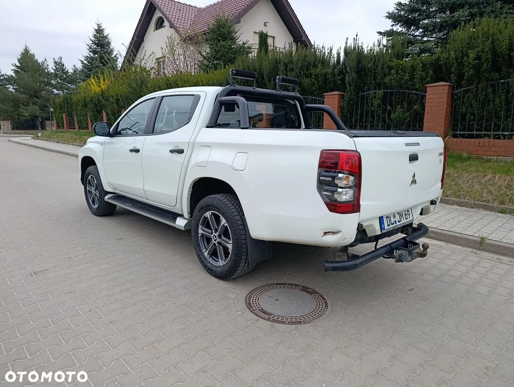 Mitsubishi L200 Pick Up 4x4 S&S Autm Double Cab Plus - 4