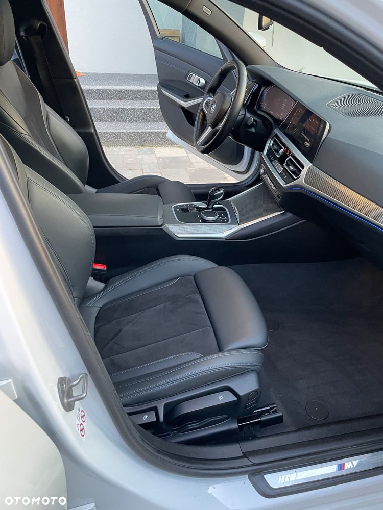 BMW Seria 3 318d Sport Line - 11