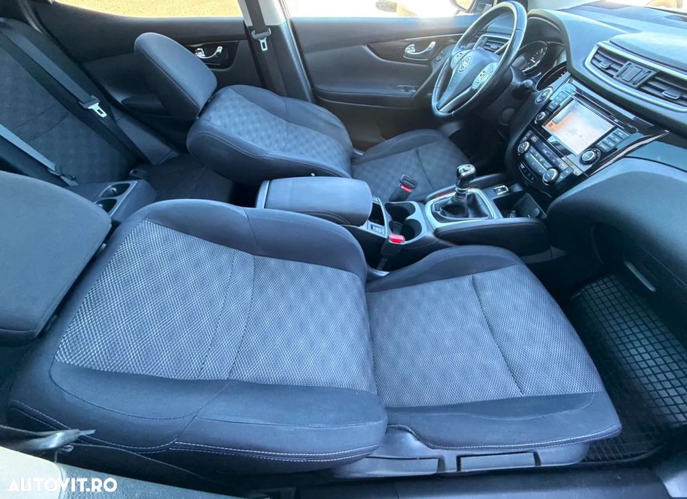 Nissan Qashqai 1.6 DCI ALL-MODE 4x4i N-Connecta - 19