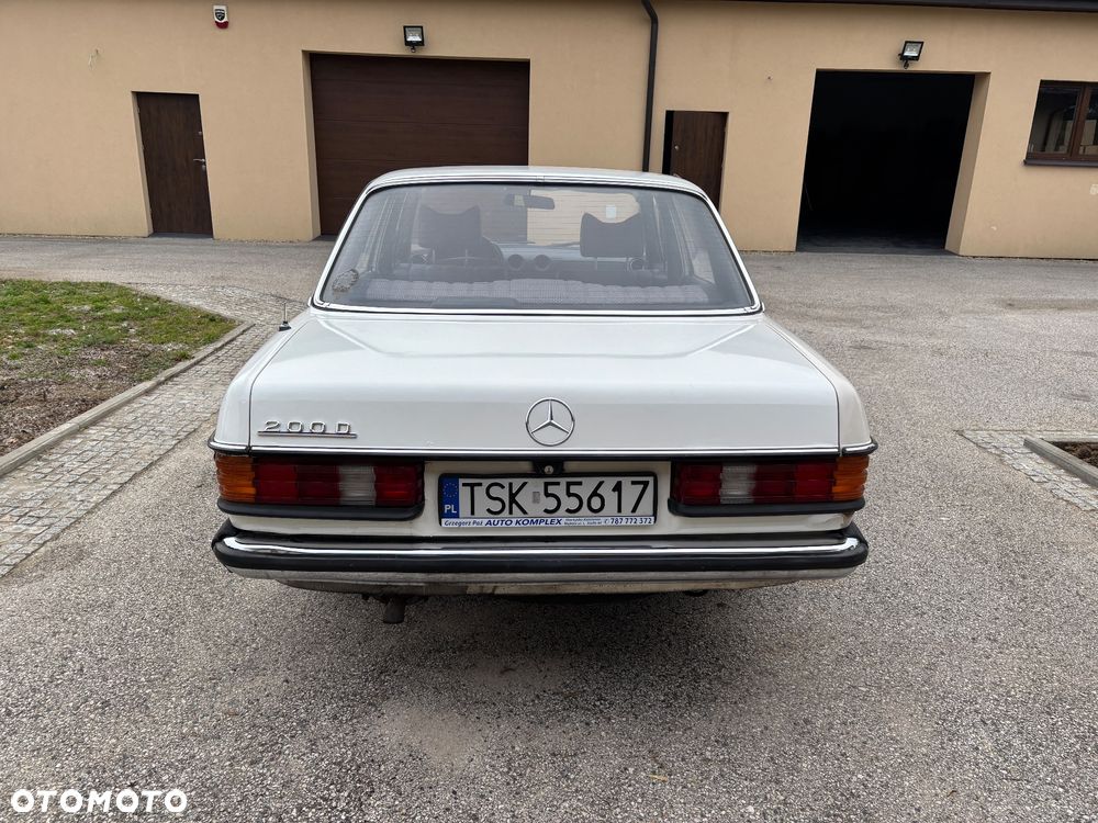 Mercedes-Benz W123 - 6