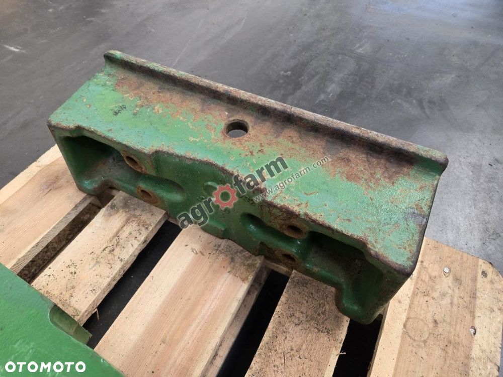 Zaczep przedni 65kg, John Deere 7800 - 2