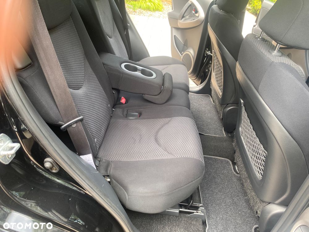 Toyota RAV4 2.0 VVT-i Premium - 10