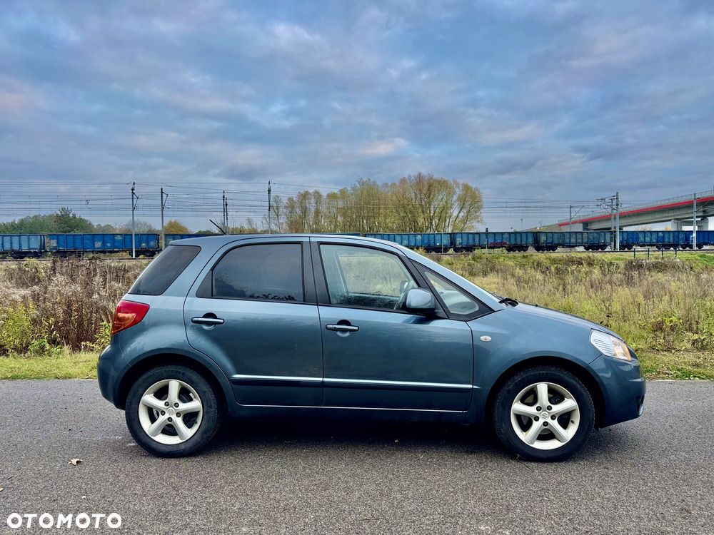 Suzuki SX4 1.6 GS / Premium - 2