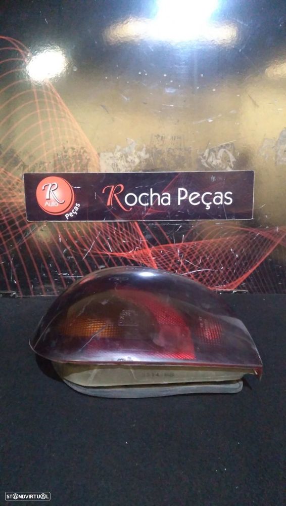 Farolim Stop Dto Ford Fiesta Caixa (J5_, J3_) - 1