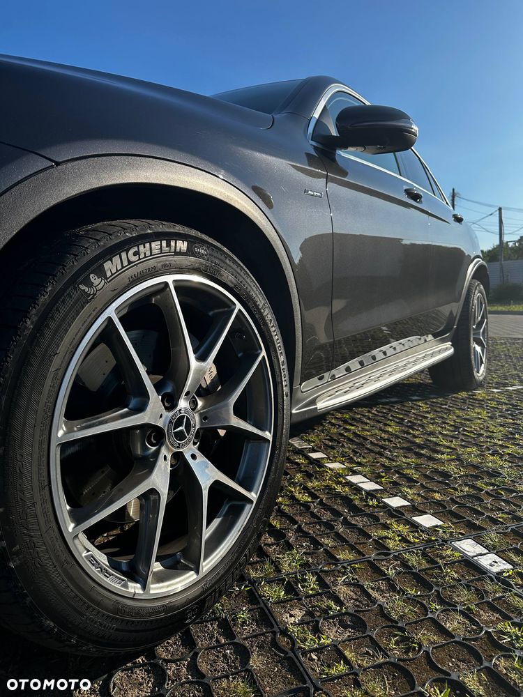 Mercedes-Benz GLC - 14