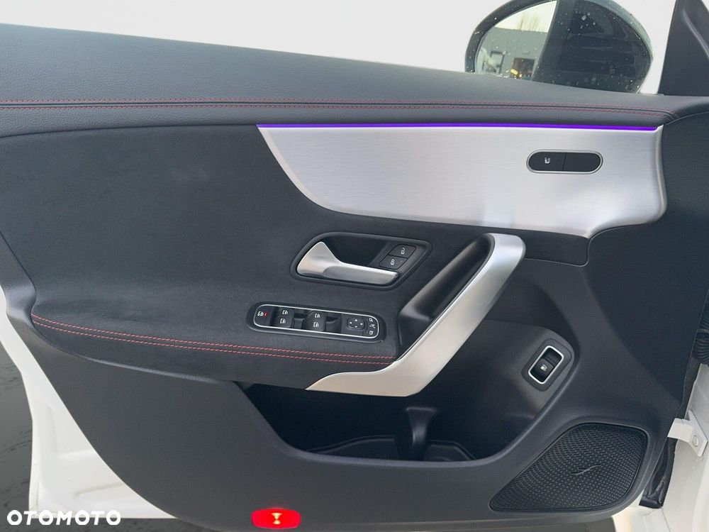 Mercedes-Benz CLA - 20