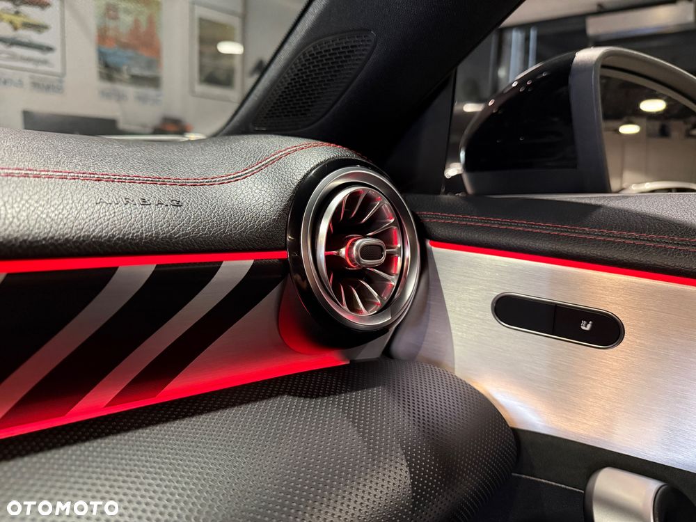 Mercedes-Benz CLA AMG 45 S 4-Matic 8G-DCT - 13