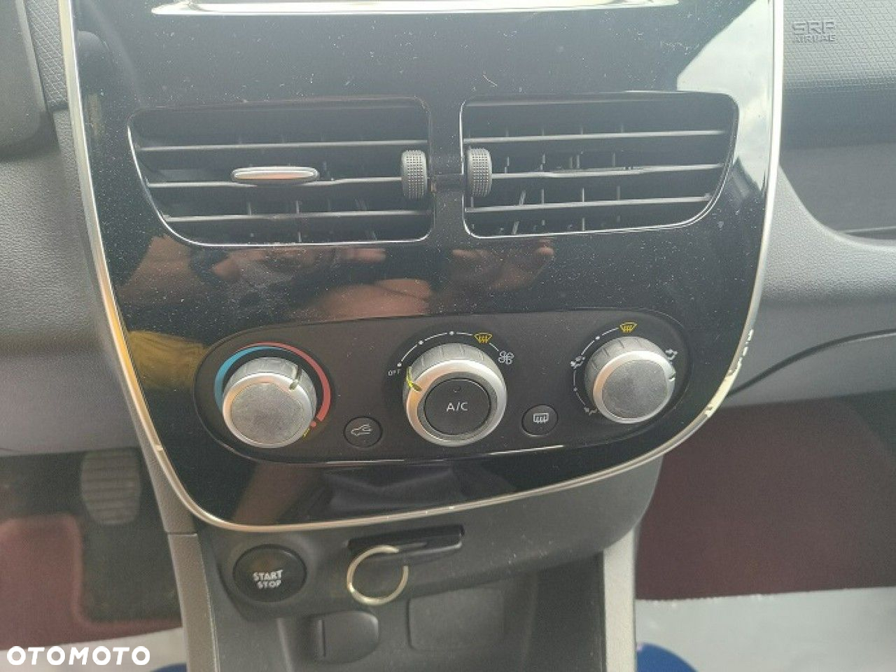 Renault Clio - 23