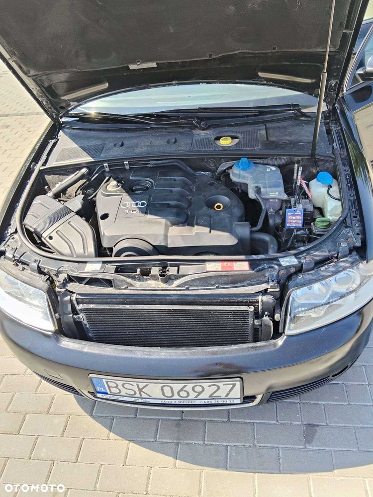 Audi A4 Limousine - 4
