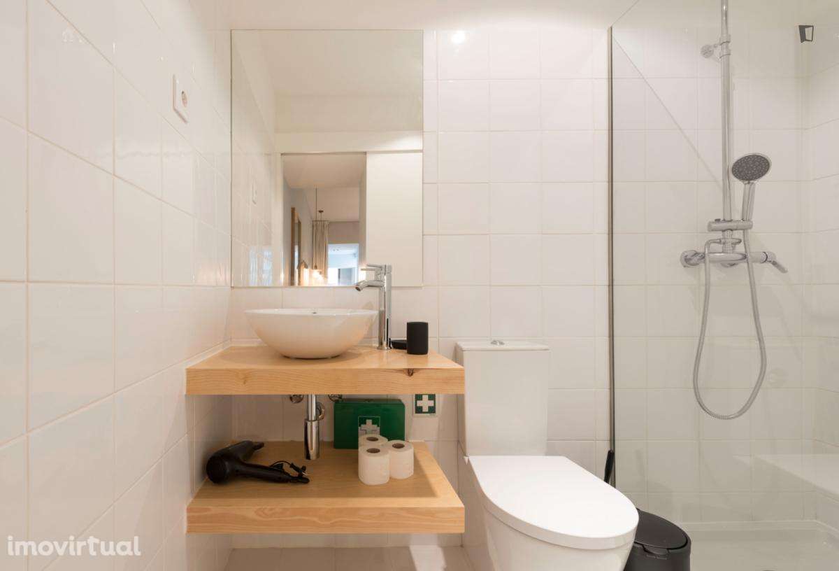 Estúdio - localizado em Santo Ildefonso Porto - Grande imagem: 2/26