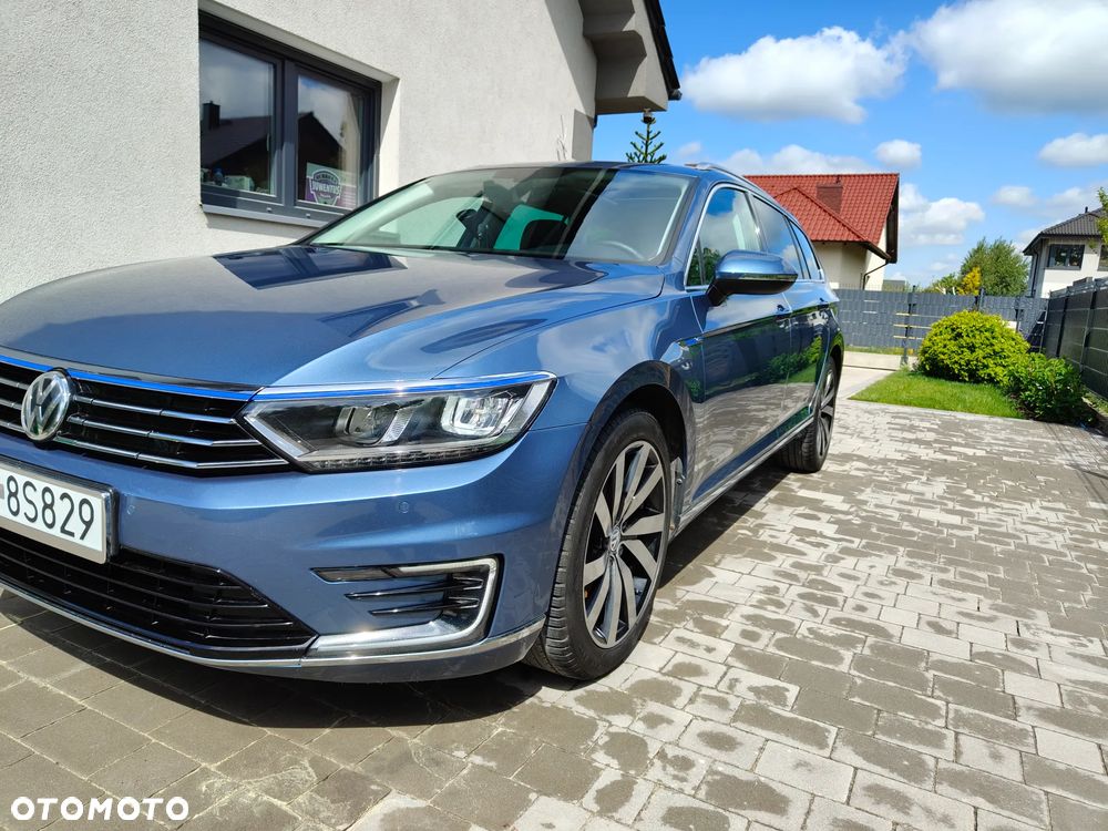 Volkswagen Passat - 17