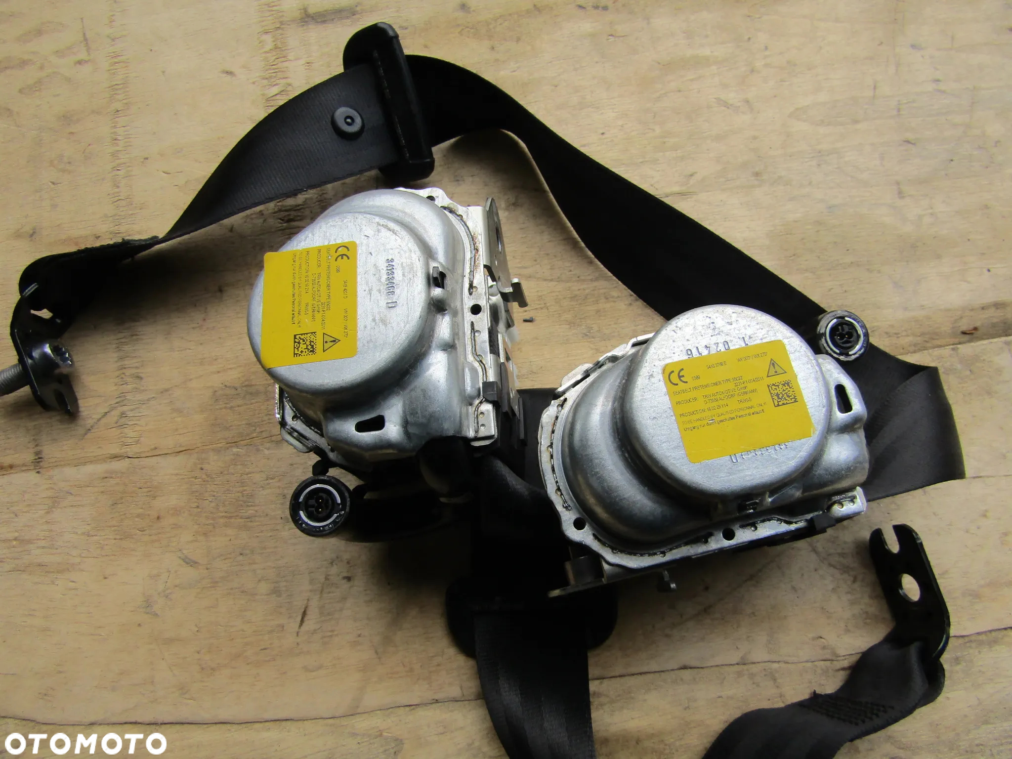AUDI A4 B9 PASY  PRZÓD 15 21R 8W0857806 8W0857805 - 2