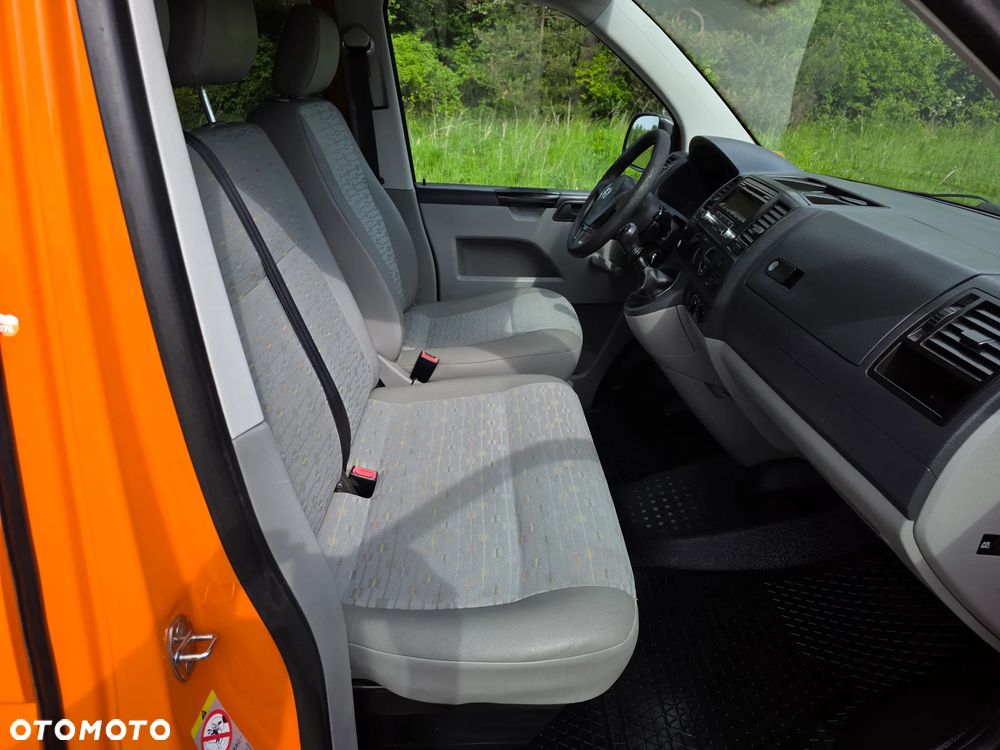 Volkswagen Transporter L1H2 - 12