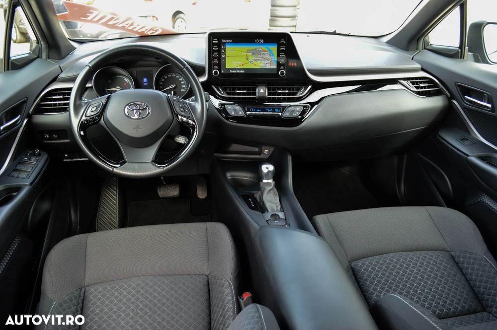 Toyota C-HR 1.8 Hybrid Business Edition - 26