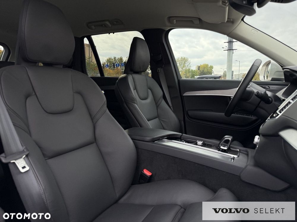 Volvo XC 90 - 32