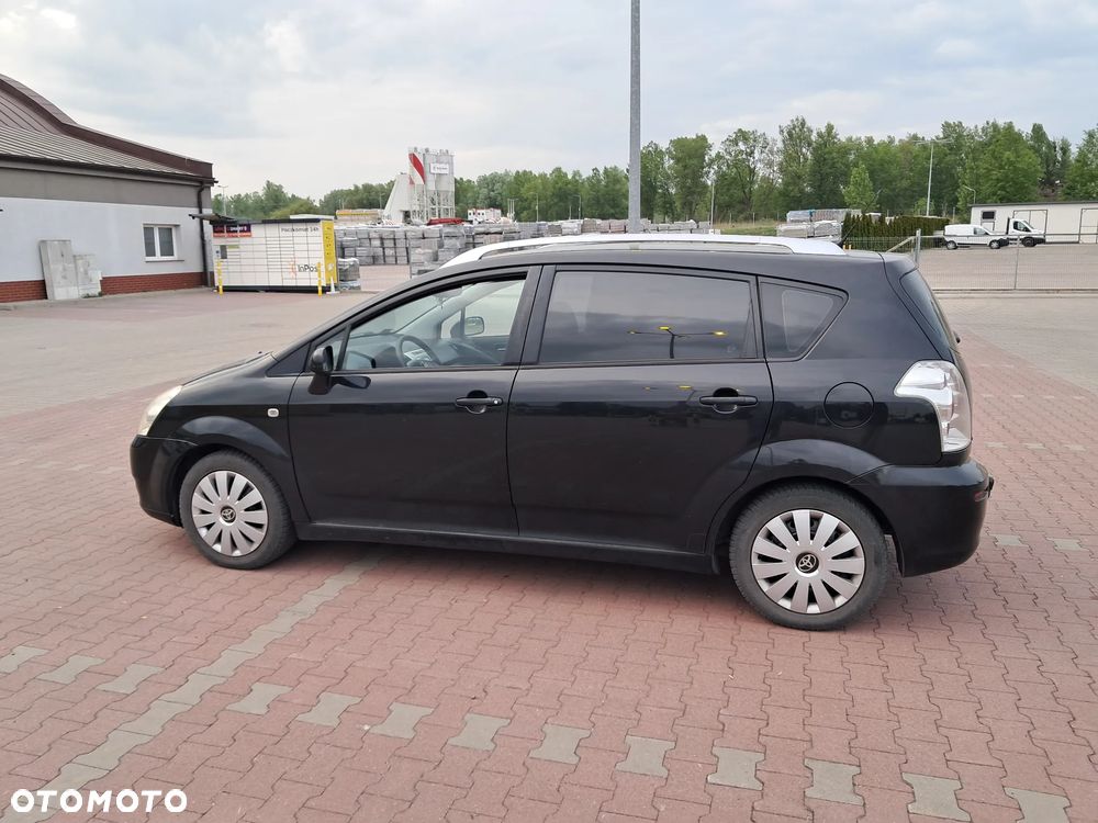 Toyota Verso - 3