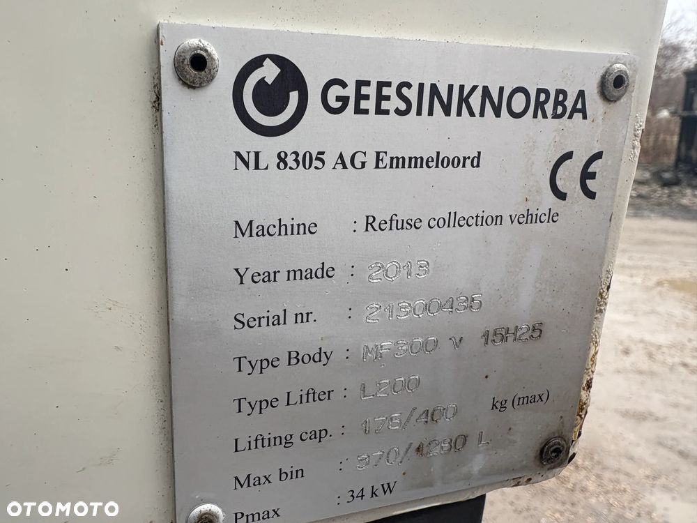 Volvo FM 330 EEV 6x2 / śmieciarka / 3 komory - 38