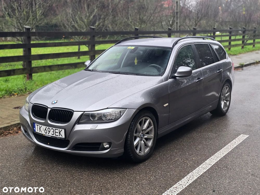 BMW Seria 3 330i xDrive Edition Sport - 9