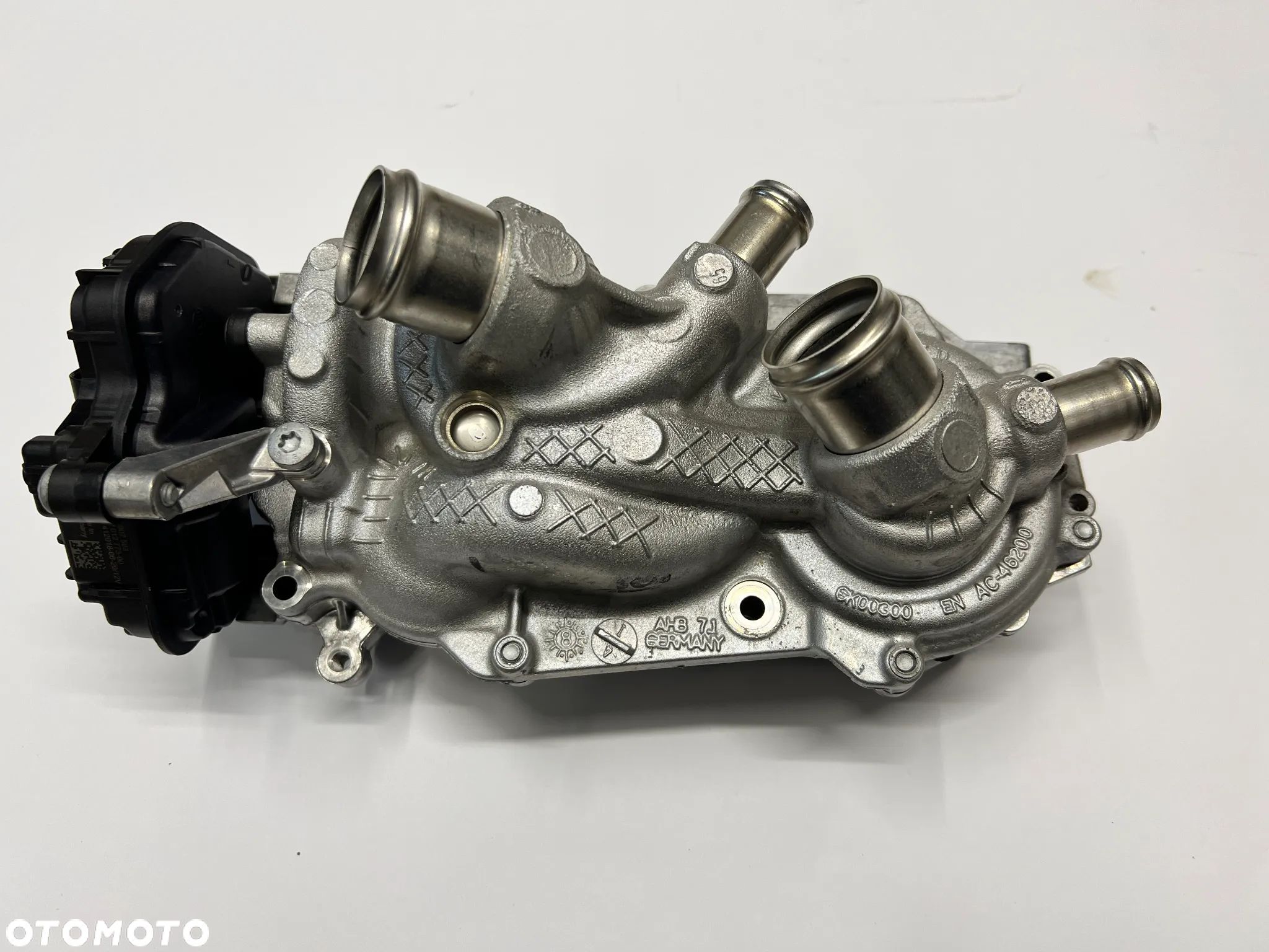 Audi Cuora,Seat ,Skoda ,Vw 1,4-1,5TSi pompa cieczy ( wody ) 05E121111J 05E121006F - 1