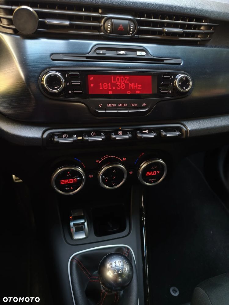 Alfa Romeo Giulietta 2.0 JTDM Distinctive - 29