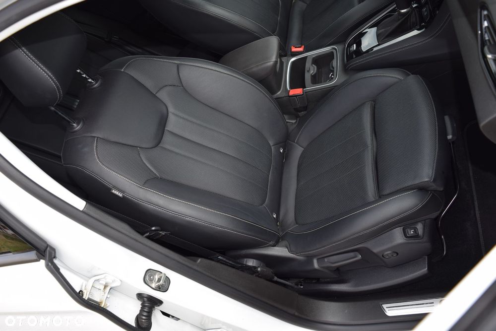 Opel Grandland X 1.6 Start/Stop Automatik Ultimate - 22