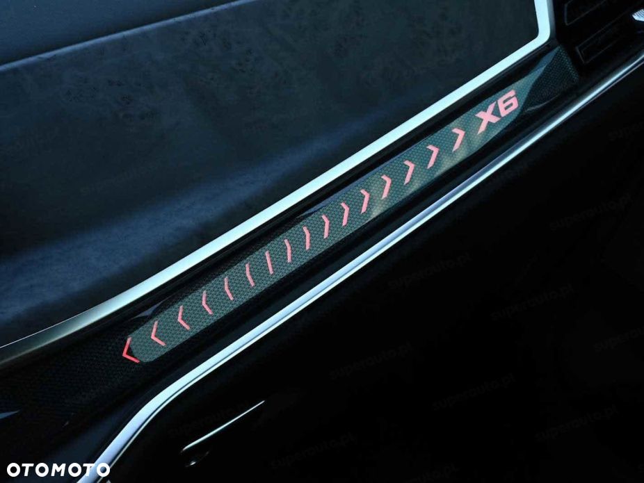 BMW X6 xDrive40i mHEV sport - 13