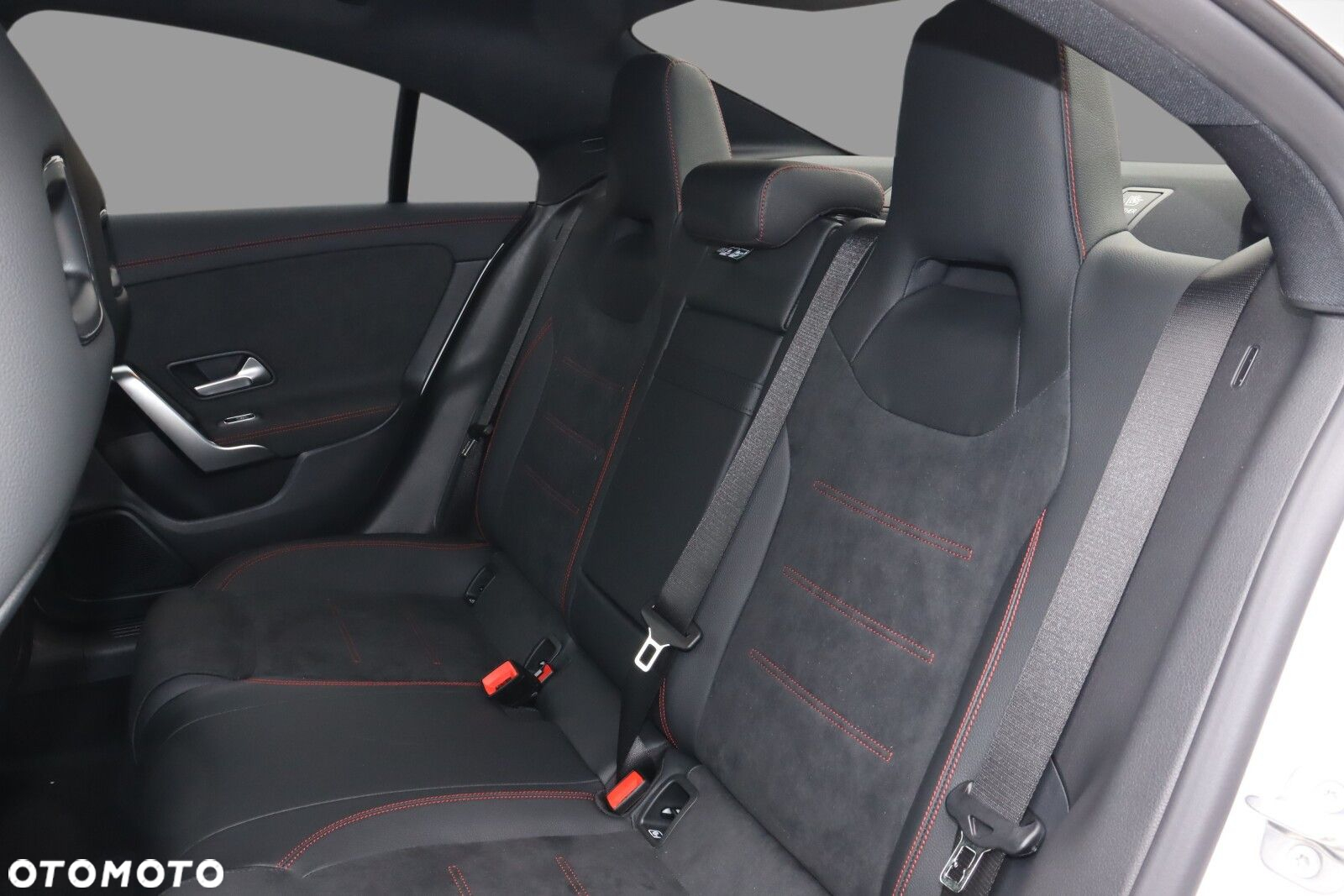 Mercedes-Benz CLA 200 AMG Line 7G-DCT - 16