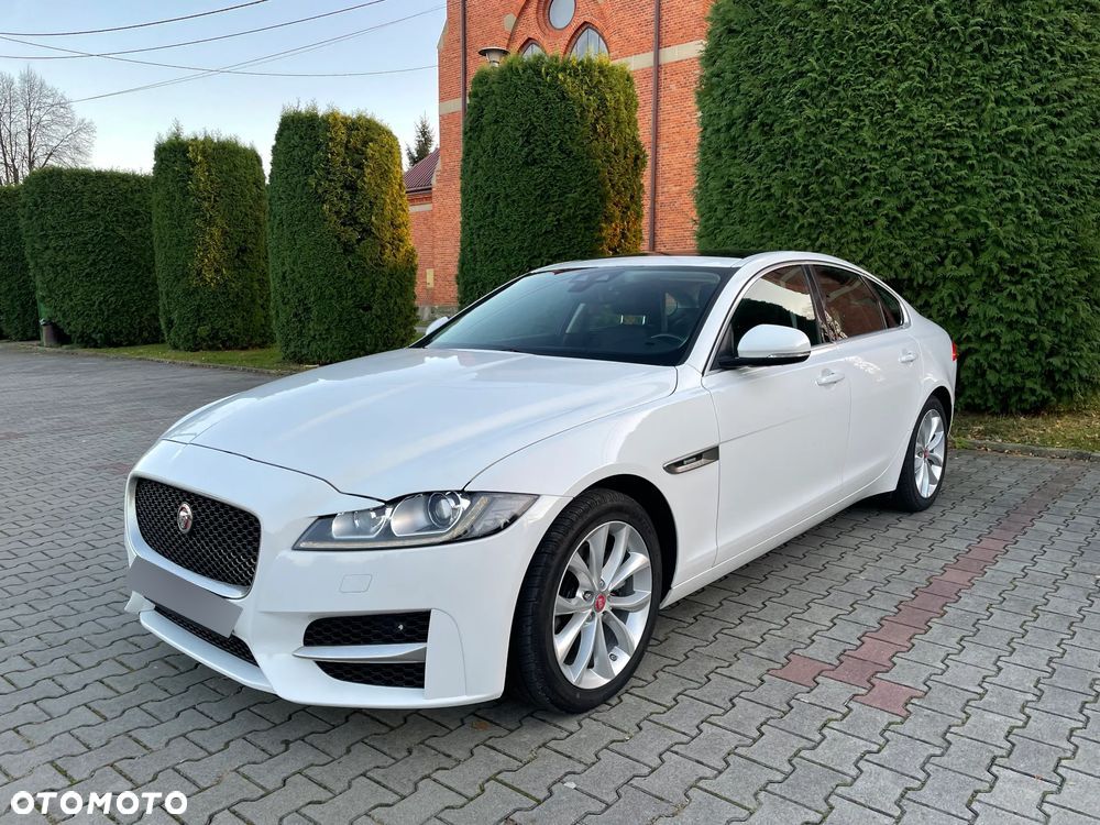 Jaguar XF 2.0 P250 SE - 1