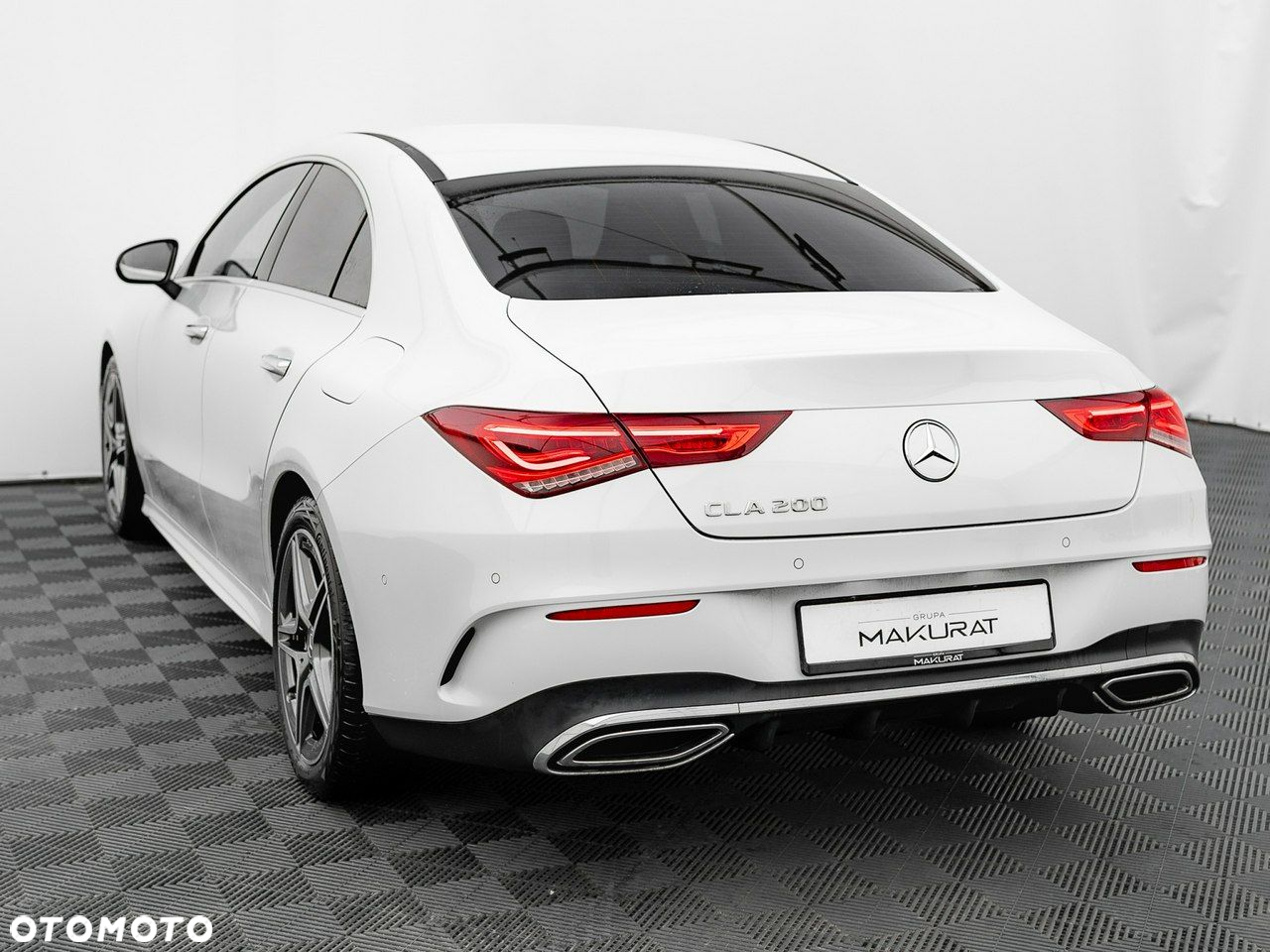 Mercedes-Benz CLA - 5