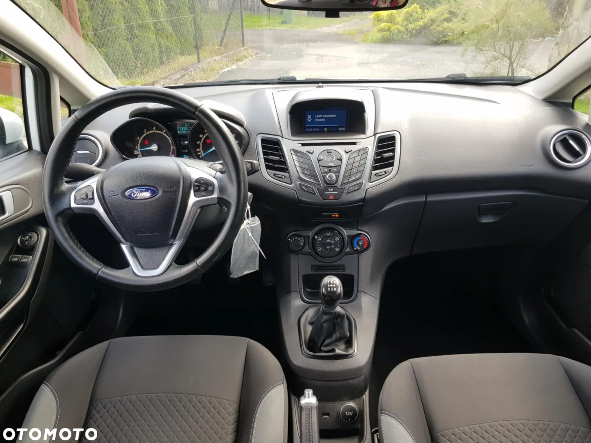 Ford Fiesta - 15