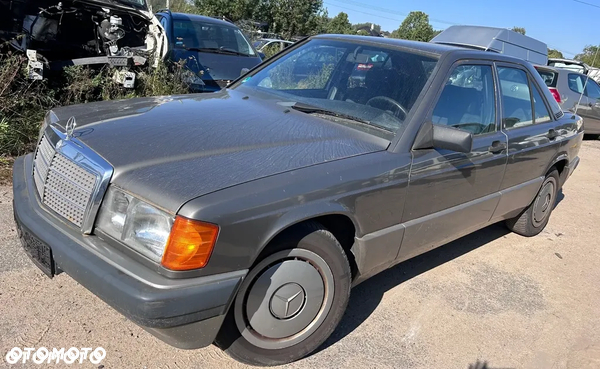 Mercedes-Benz W201 (190)