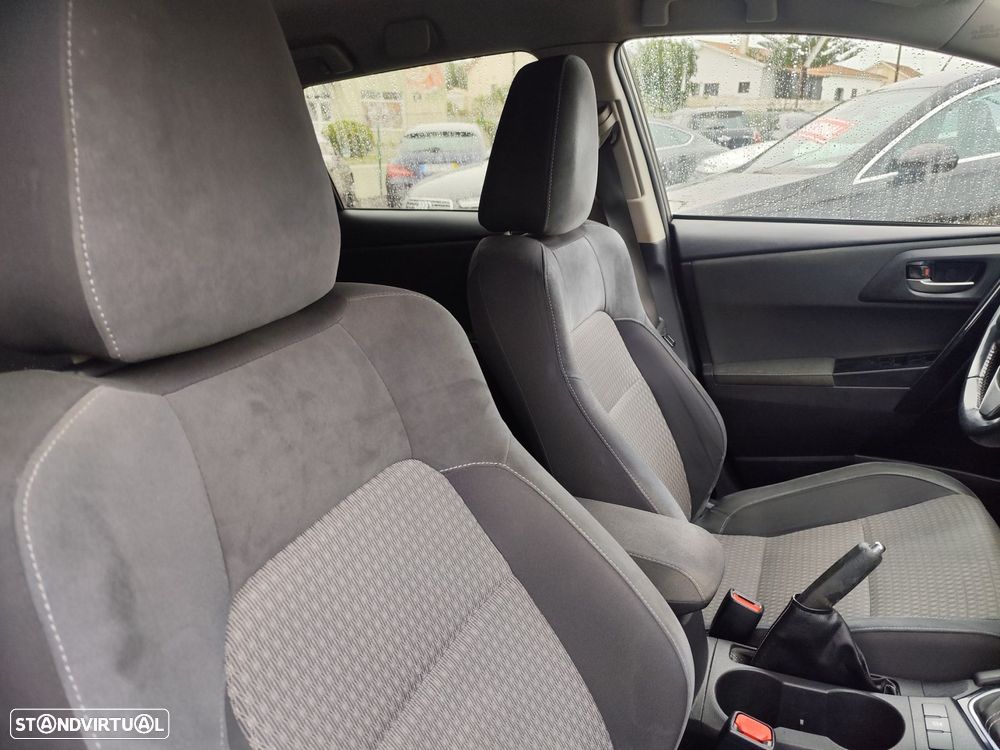 Toyota Auris Touring Sports 1.4 D-4D C.+P.Sport+Navi - 20